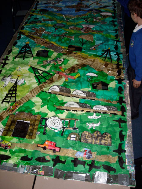 In March 2010 New Oak pupils created a large-scale collage with artist Gloria Ojulari Sule. The picture was inspired by what they have learnt about the old airfield at Hengrove.